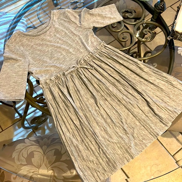 Other - Gray Long-Sleeve Girls Dress Size 6/6X